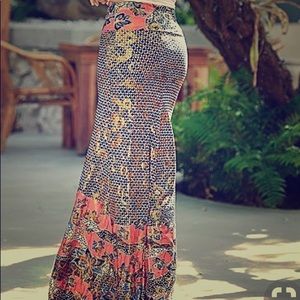 NWOT Venus gold foil maxi skirt Size XSMALL